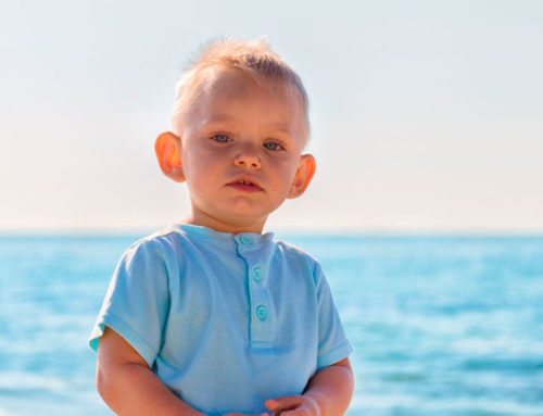 Corregir orejas de soplillo en bebés y niños pequeños